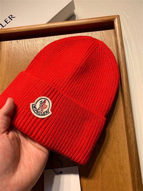 fake moncler hat